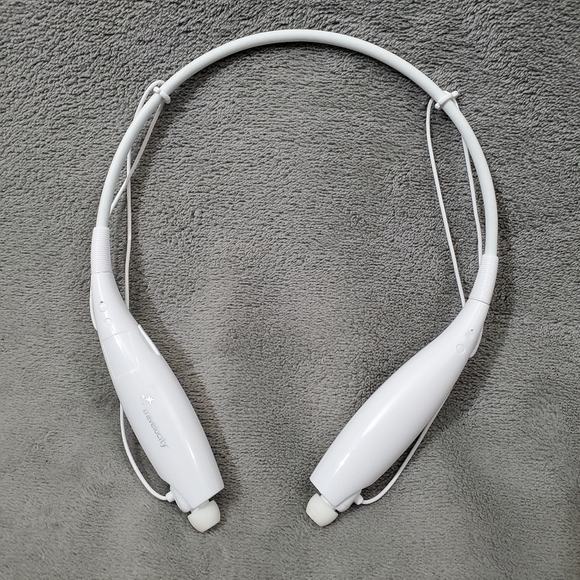 Travelocity Bluetooth Stereo Earbuds White Like New with Box - Picture 4 of 12